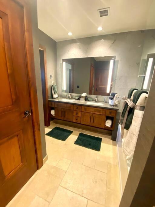 Ski In/Out - Zalanta - Great Location- 2 Hot Tubs - Heated Pool South Lake Tahoe Eksteriør billede